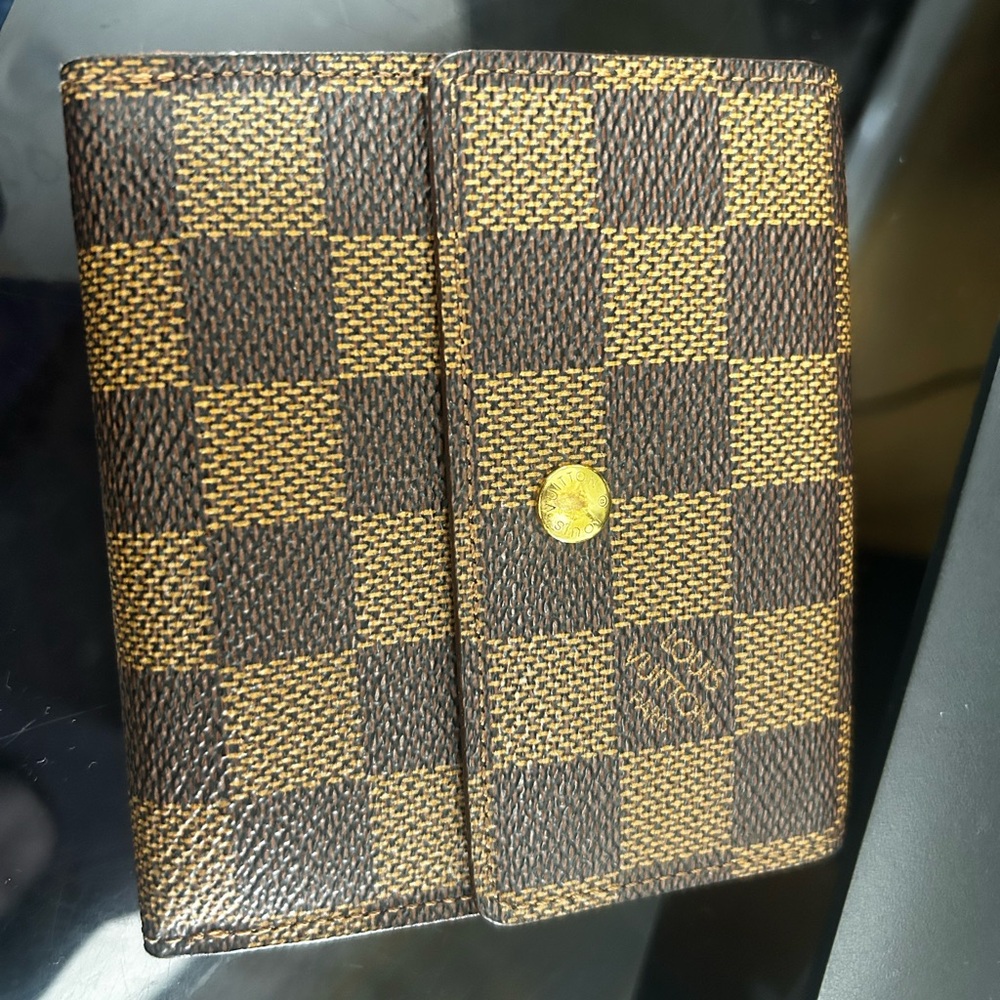 Louis Vuitton Checkered Brown Wallet with Gold Button